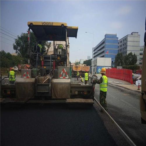 專業(yè)承接廣州學校瀝青路面攤鋪 工廠瀝青道路施工工程廣惠交通