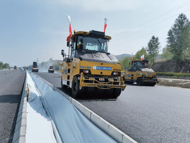 一條&ldquo;土鄉(xiāng)路&rdquo;承載的新愿景--聚焦西寧至互助一級公路擴(kuò)能改造工程現(xiàn)場