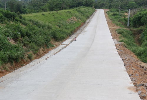 市交通運(yùn)輸局 縣道753線陽春段公路改造工程將于下個(gè)月完工